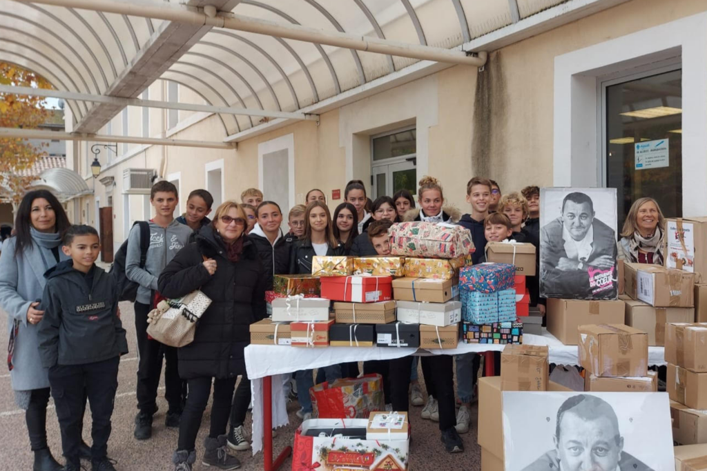 Collecte de jouets pour les restos du coeur insititution sainte marthe